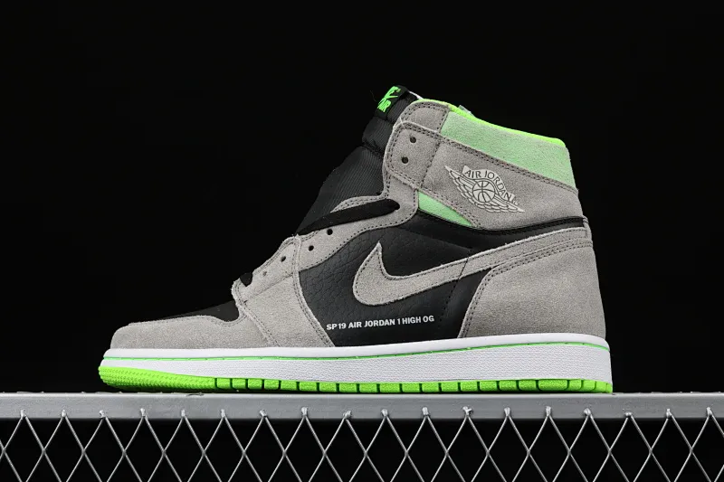 All Categories Air Jordan Jordan Series Basketball Shoes Air Jordan 1 High Air Jordan 1 Retro OG "Neutral Green" AJ1 SP19 Limited Joe 1 Versatile Cultural Basketball Shoes "Gray Black Fluorescent Green Luminous" 555088-070